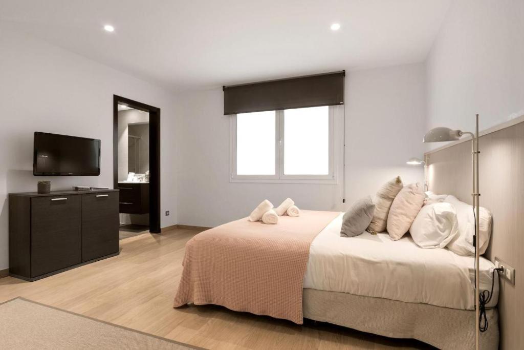 Fisa Rentals Gran Via Apartments Barcelona Exteriör bild