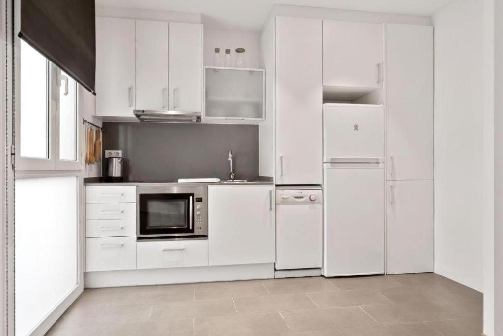 Fisa Rentals Gran Via Apartments Barcelona Exteriör bild