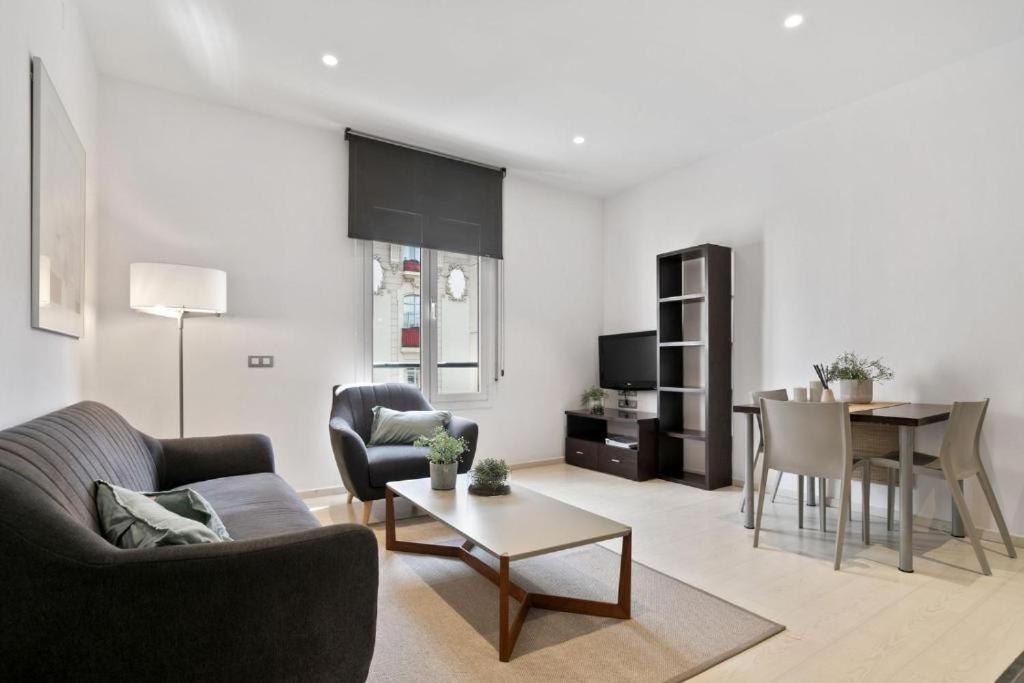 Fisa Rentals Gran Via Apartments Barcelona Exteriör bild