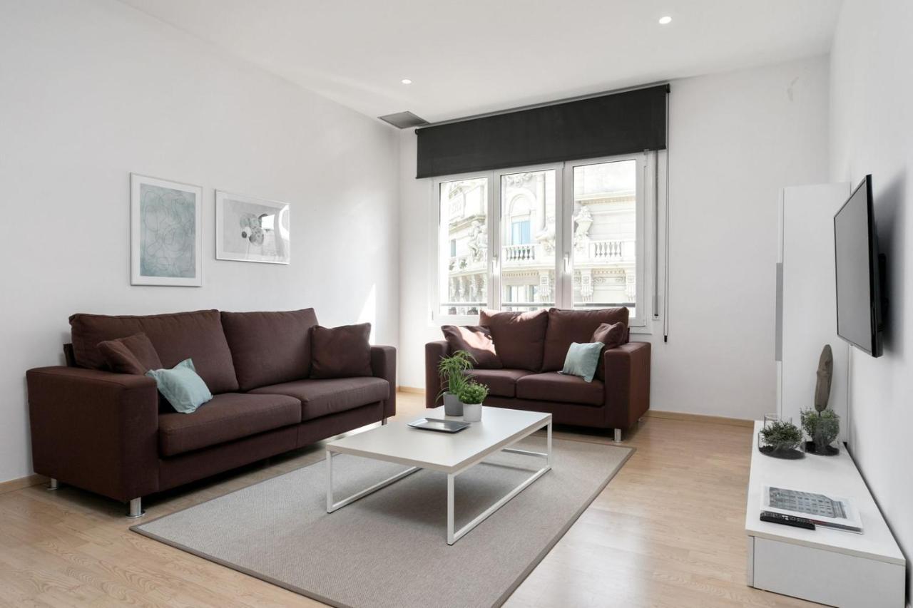 Fisa Rentals Gran Via Apartments Barcelona Exteriör bild